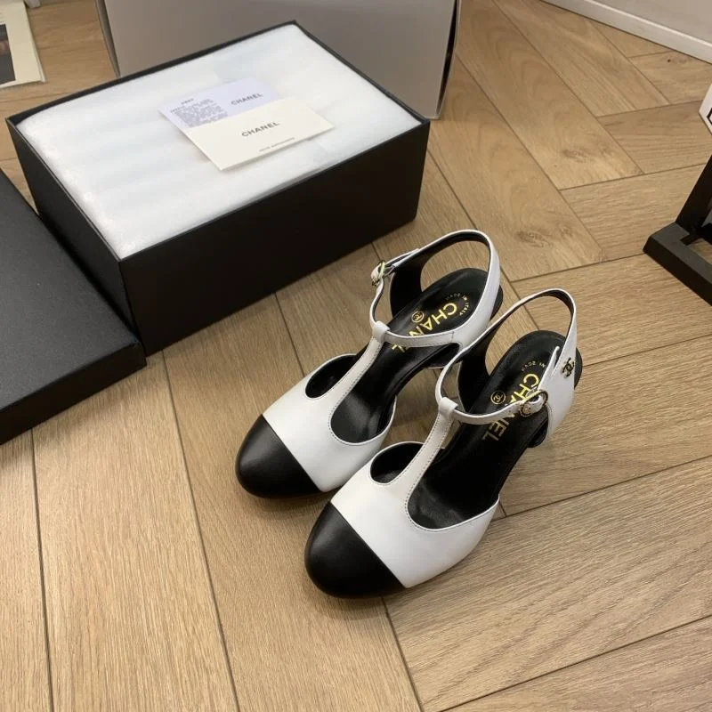 Unisex Chanel Sandals 19126