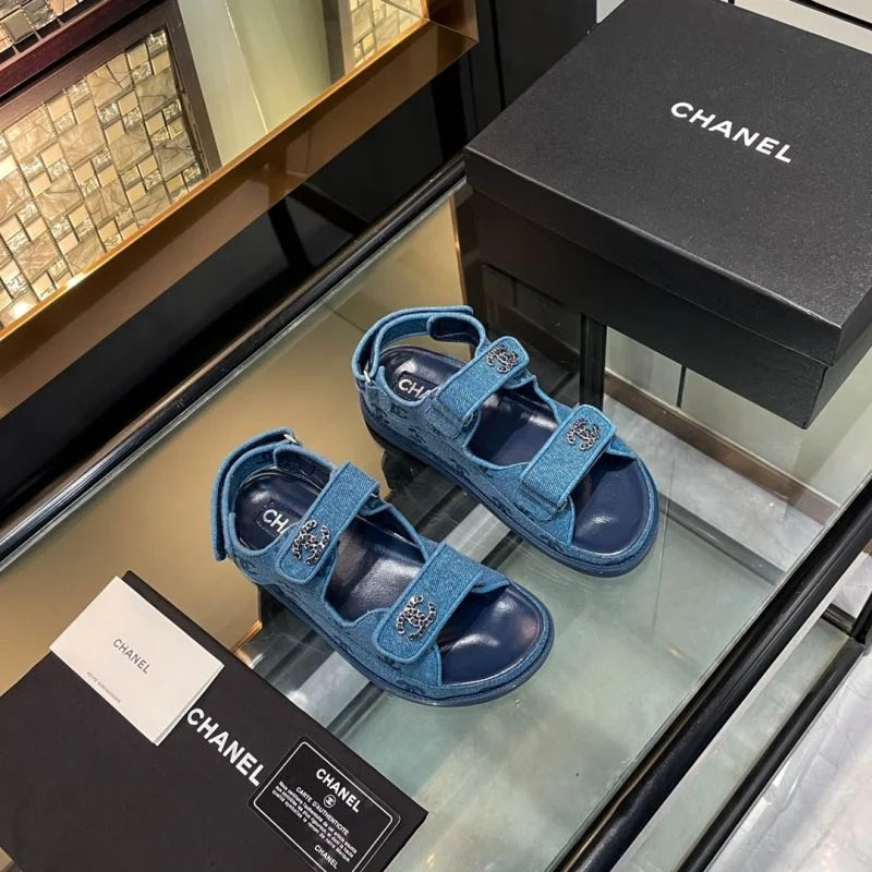 Chic Chanel Sandals 19098