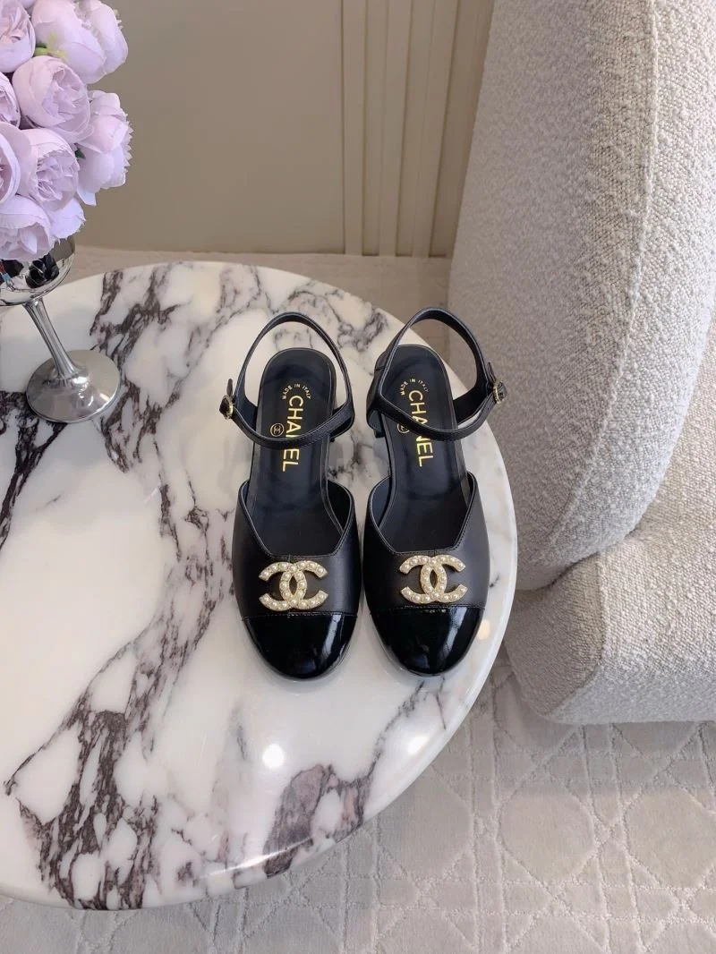 UrbanChic Chanel Sandals 19054