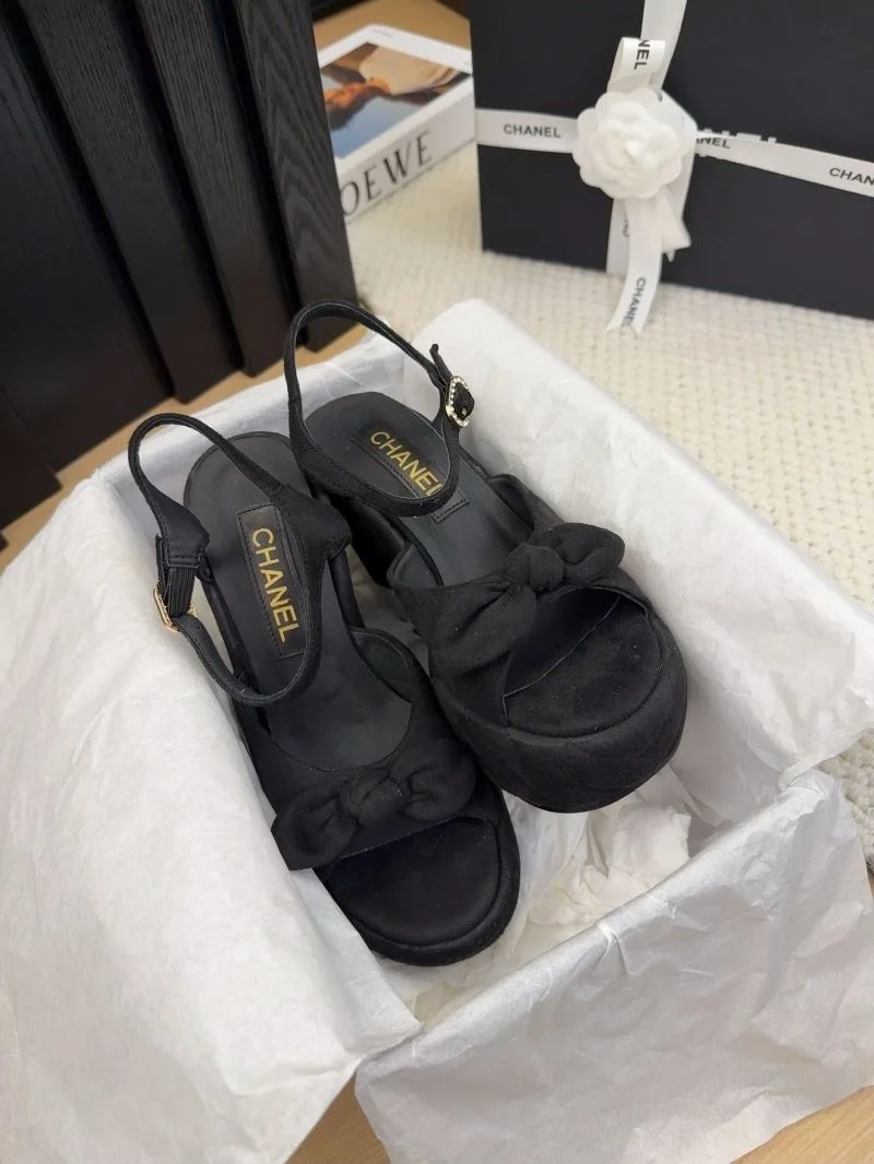 Chic Chanel Sandals 19095