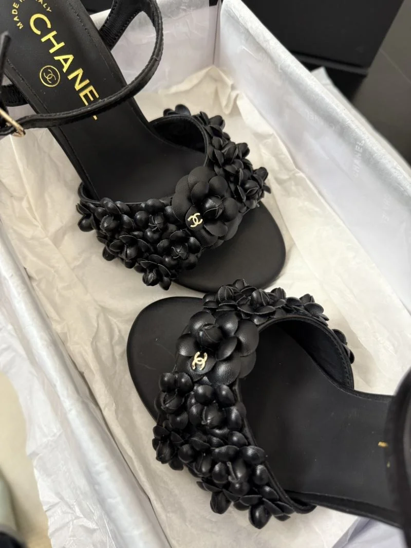 Flexible Chanel Sandals 19035