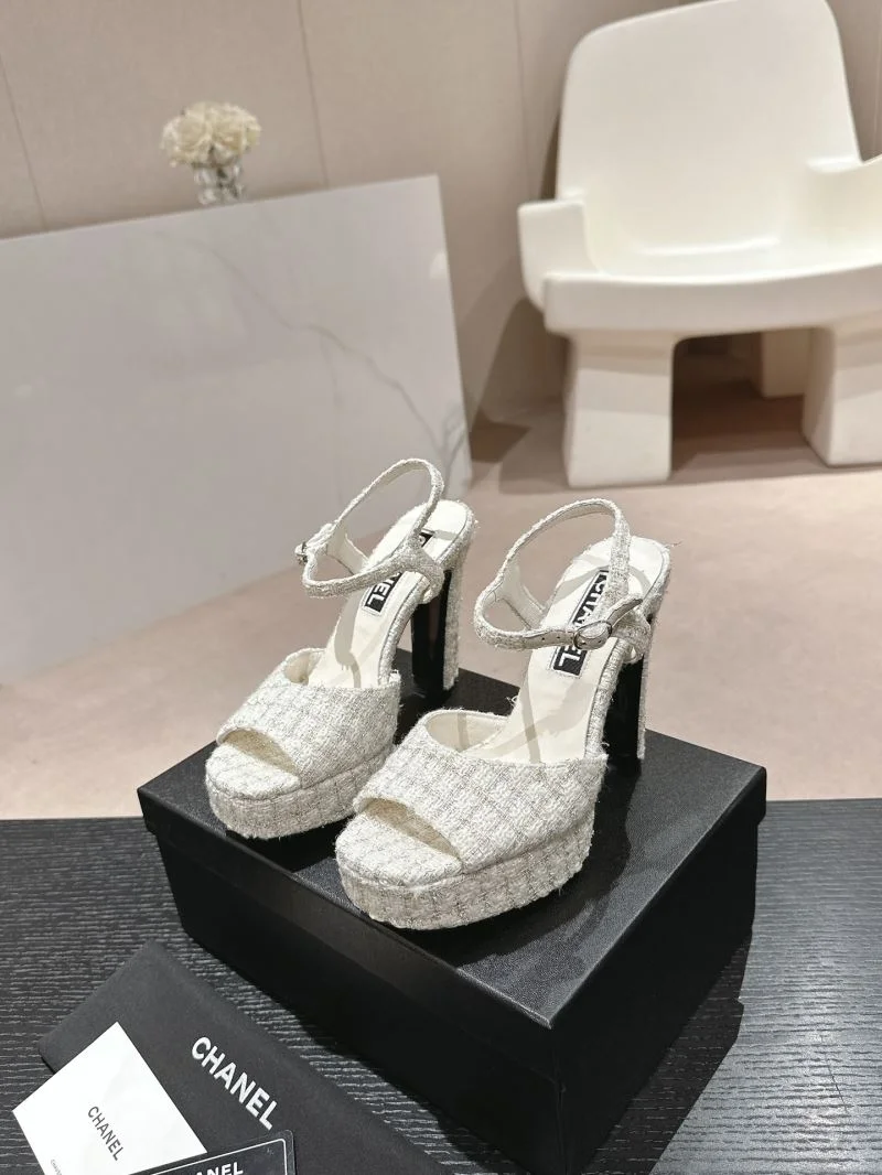 Lightweight Chanel Sandals 19025