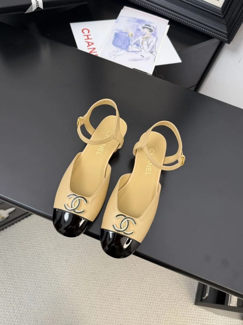 Effortless Chanel Sandals 18986
