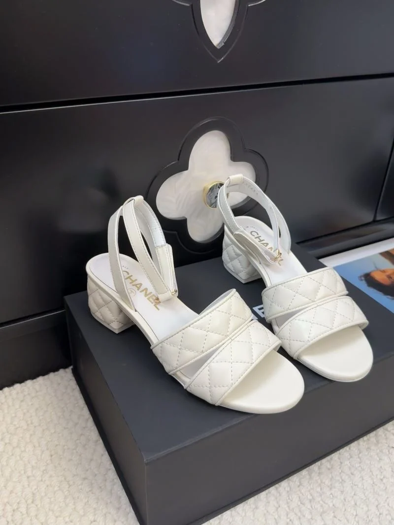 Practical Chanel Sandals 18969
