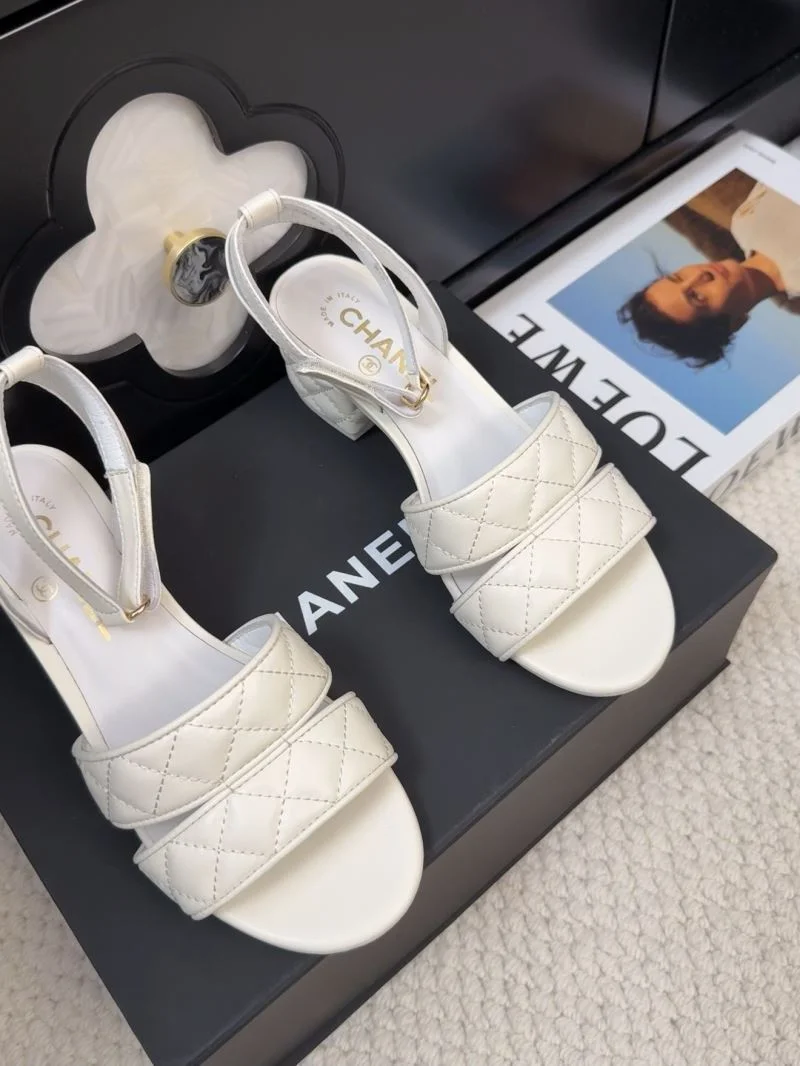 Practical Chanel Sandals 18969