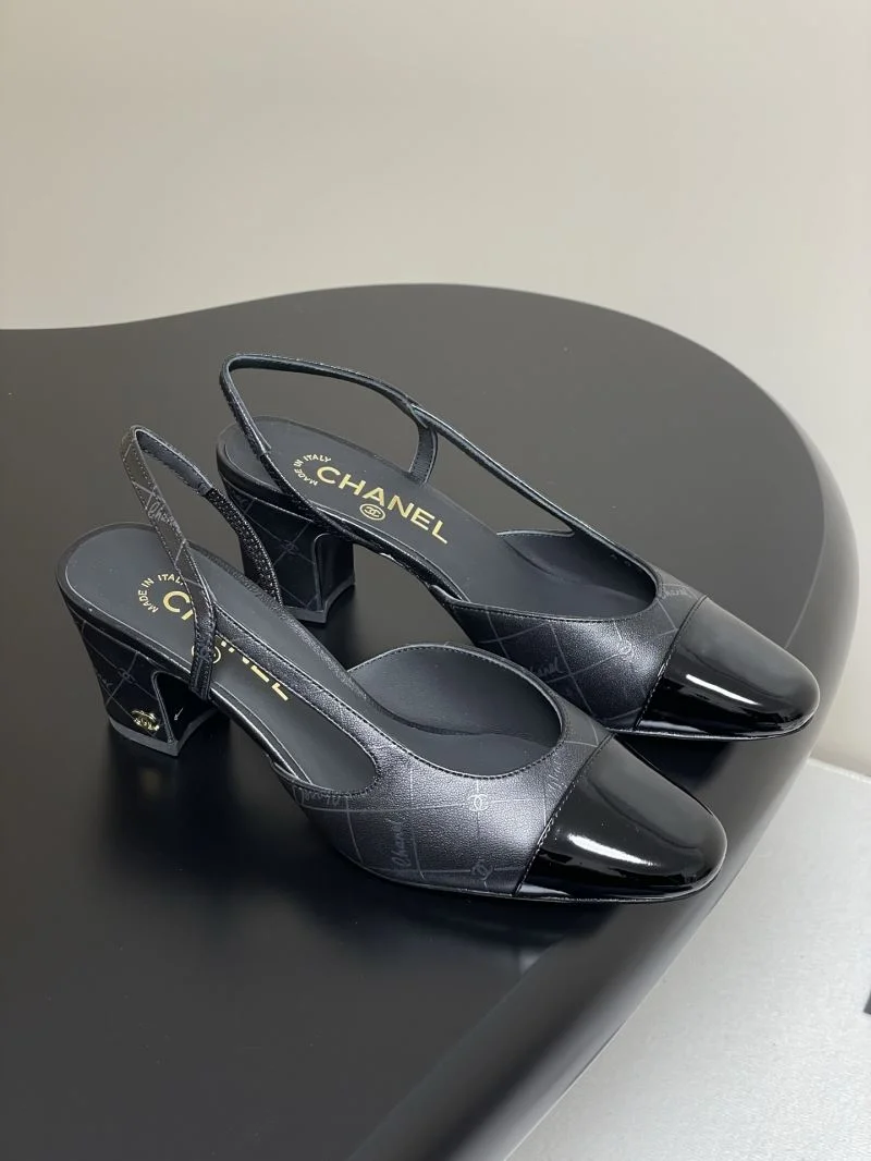 Practical Chanel Sandals 18949