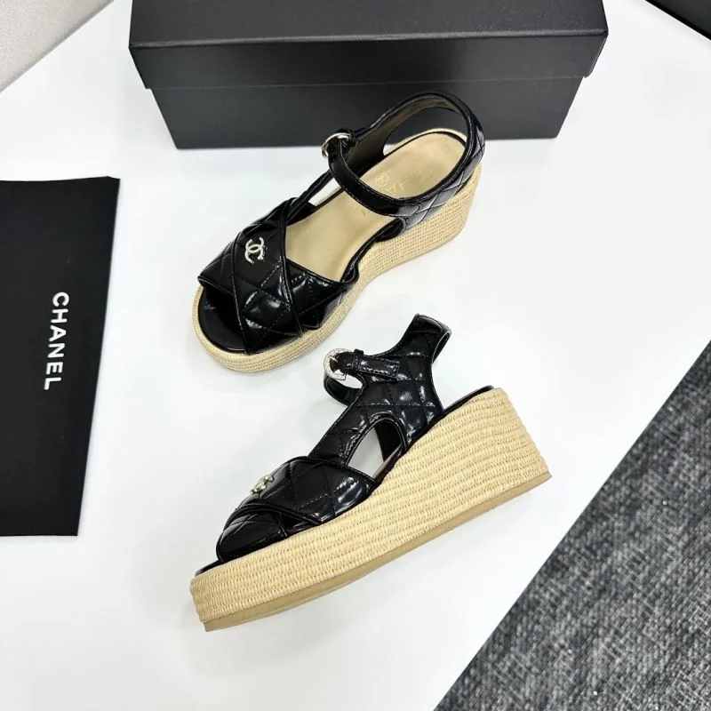 Compact Chanel Sandals 20425