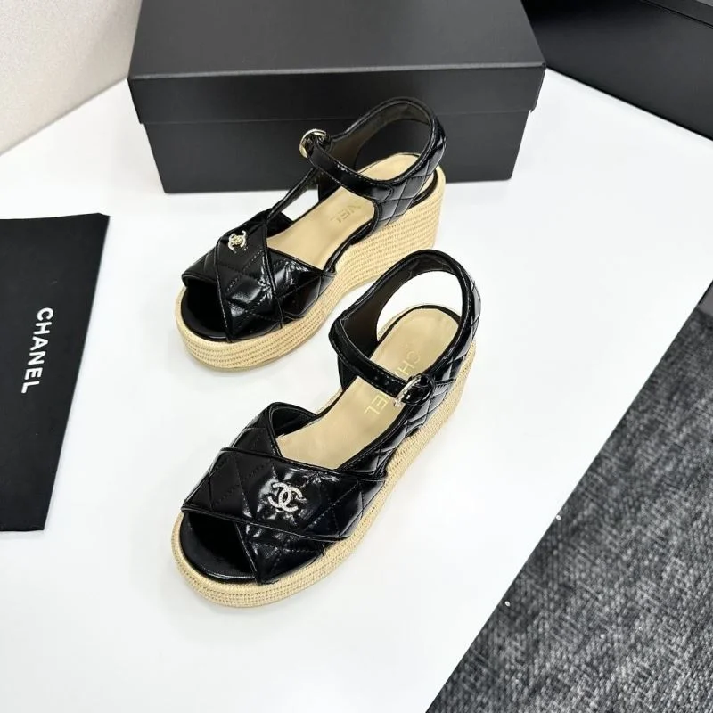 Compact Chanel Sandals 20425