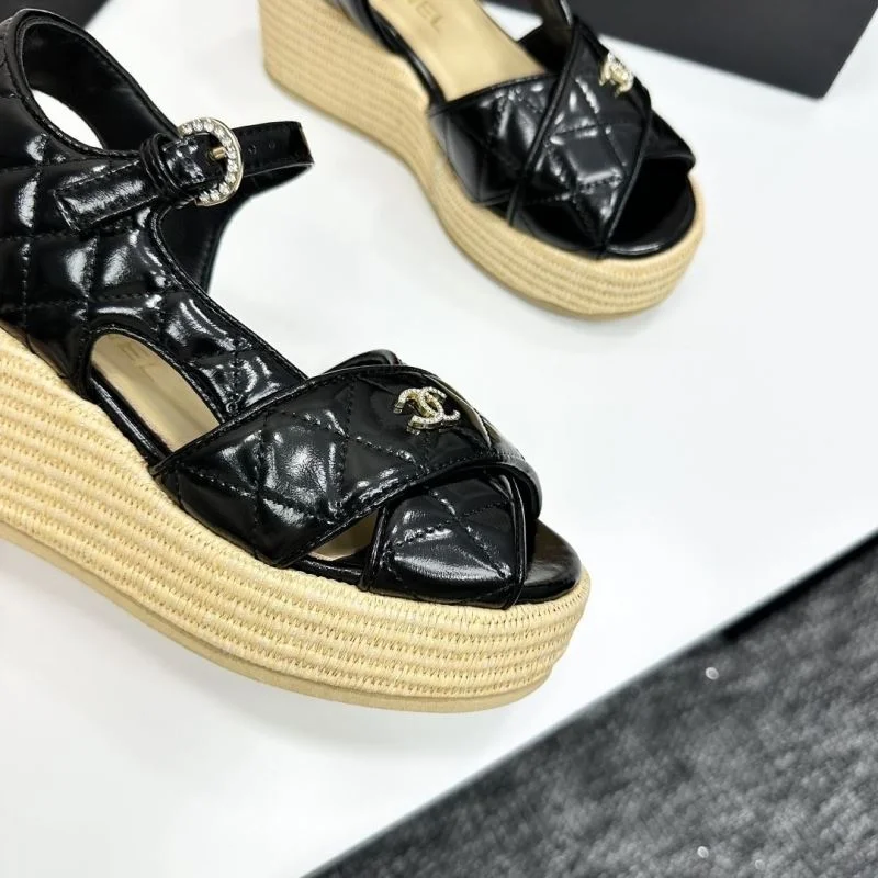 Compact Chanel Sandals 20425