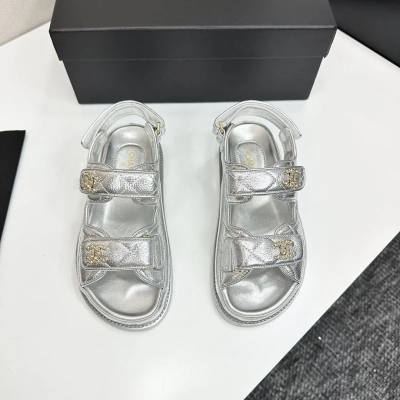 Snug Chanel Sandals 20423