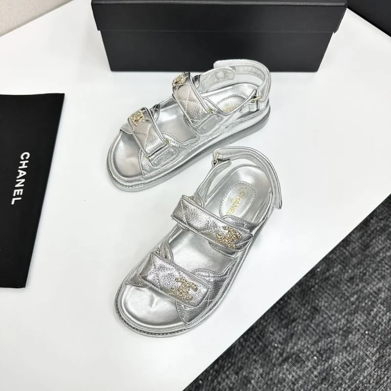 Snug Chanel Sandals 20423