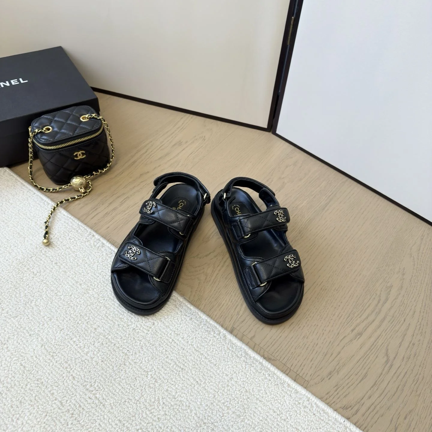 Casual Chanel Sandals 18017