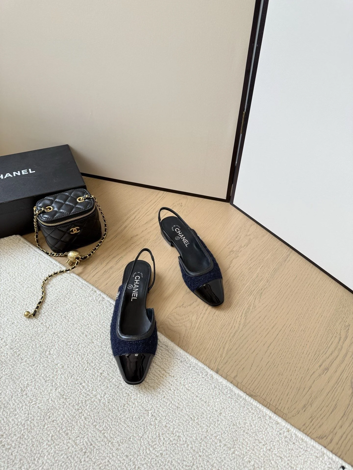 Chanel Sandals RelaxedFit 18061