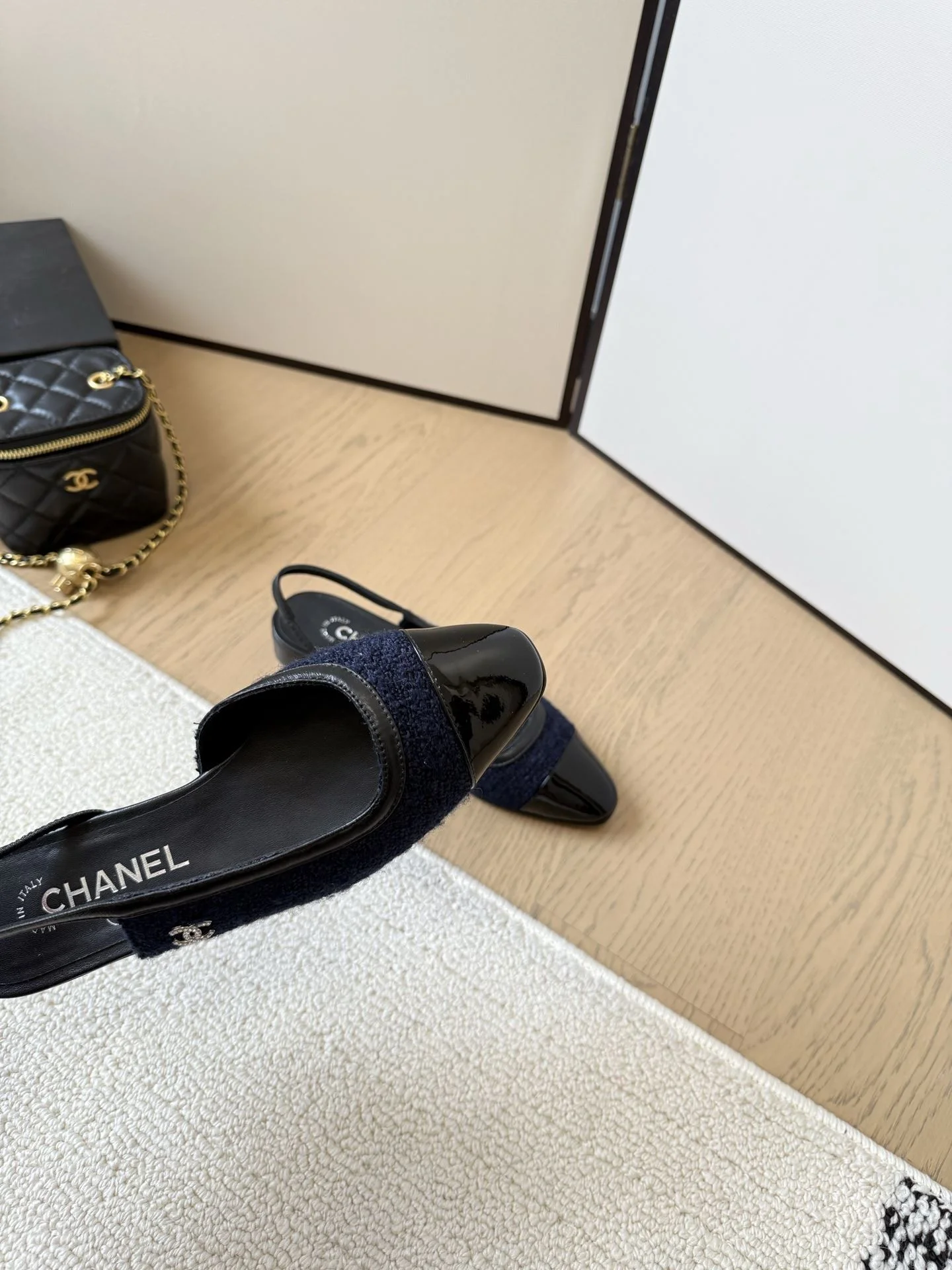 Chanel Sandals RelaxedFit 18061