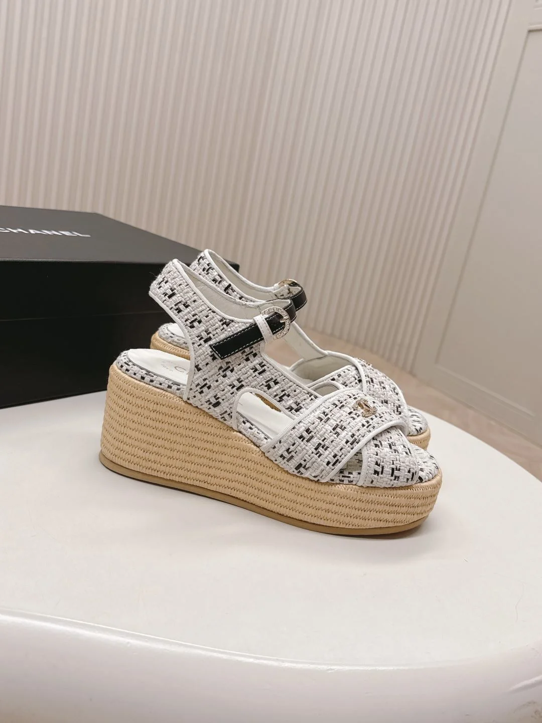 Breathable Chanel Sandals 17998