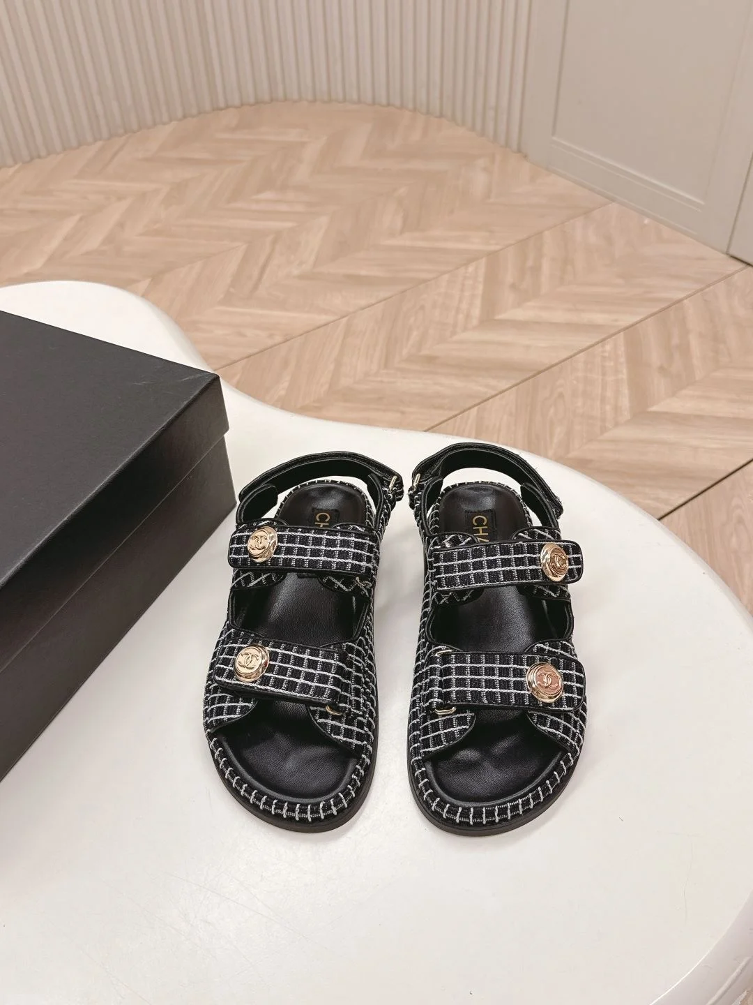 Durable Chanel Sandals 17975