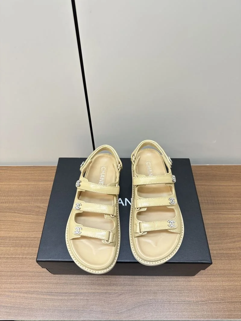 Compact Chanel Sandals 17820