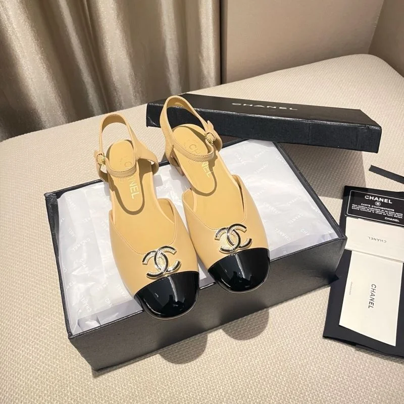 Chanel Sandals Elegant 17823