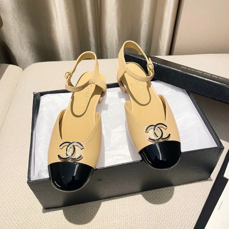 Chanel Sandals Elegant 17823