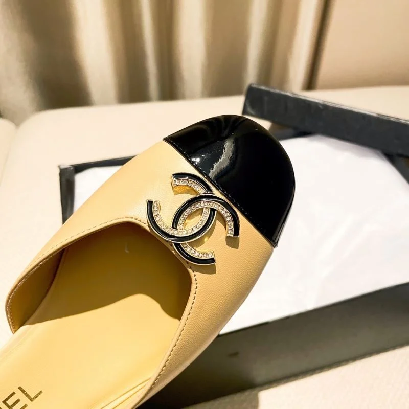 Chanel Sandals Elegant 17823