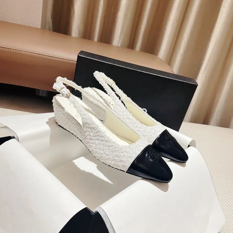 Functional Chanel Sandals 17763
