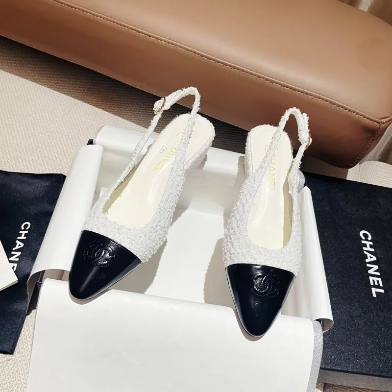 Functional Chanel Sandals 17763