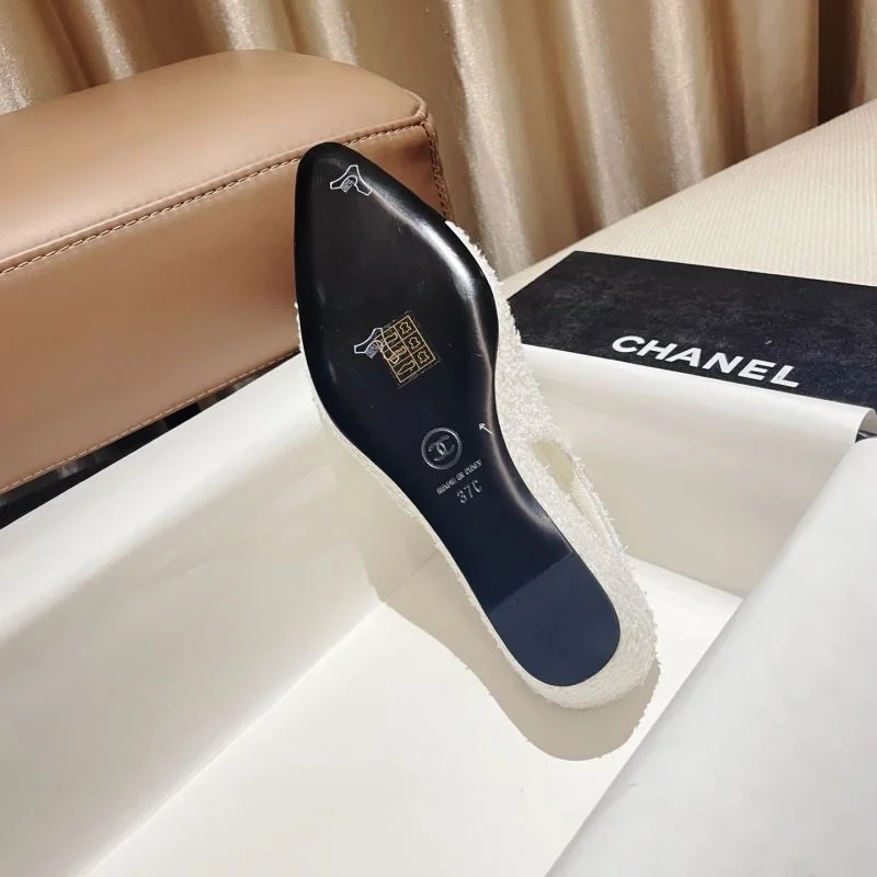Functional Chanel Sandals 17763