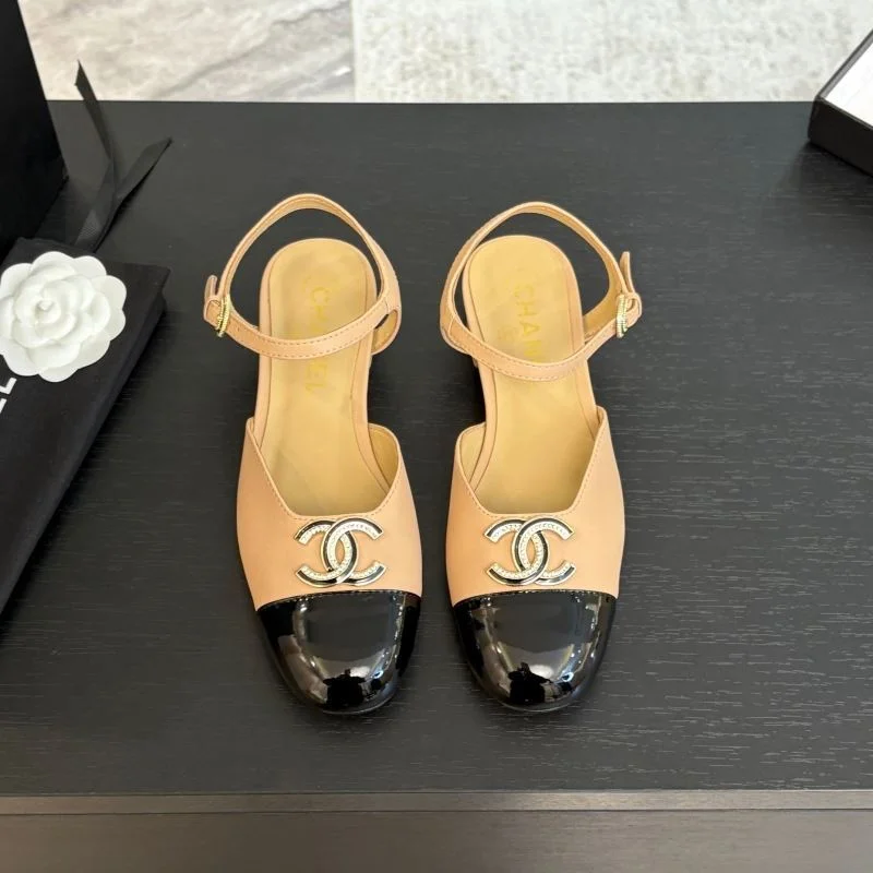 Contemporary Chanel Sandals 17744