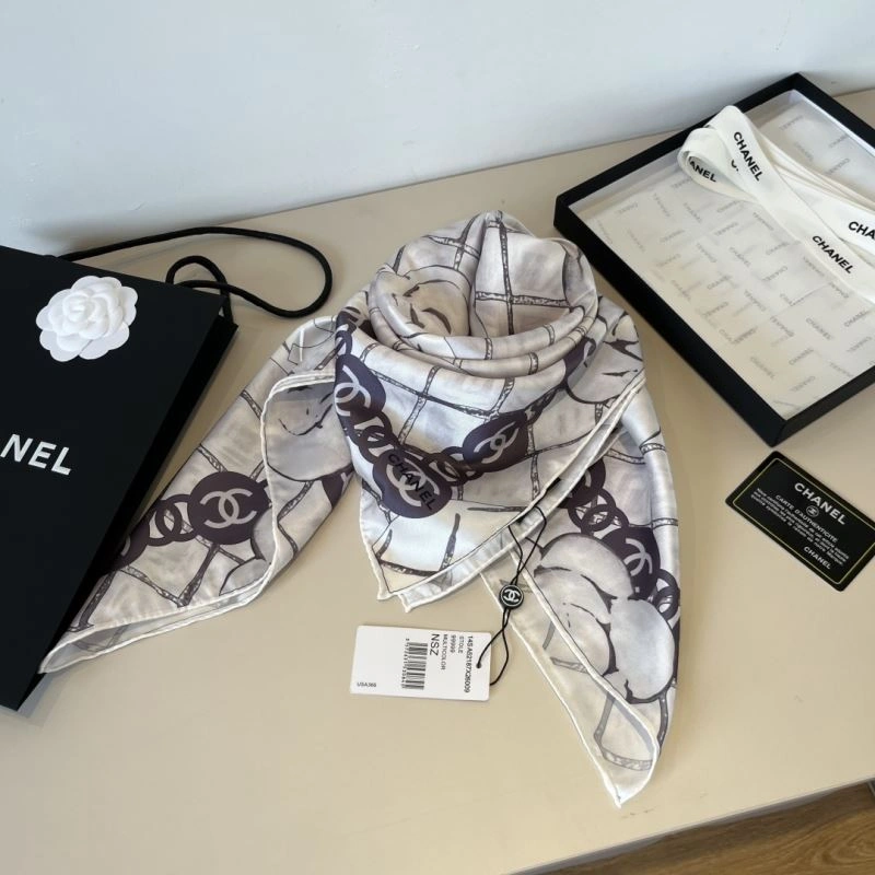 Chanel Scarf Vibrant 270835