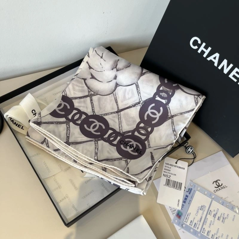 Chanel Scarf Vibrant 270835