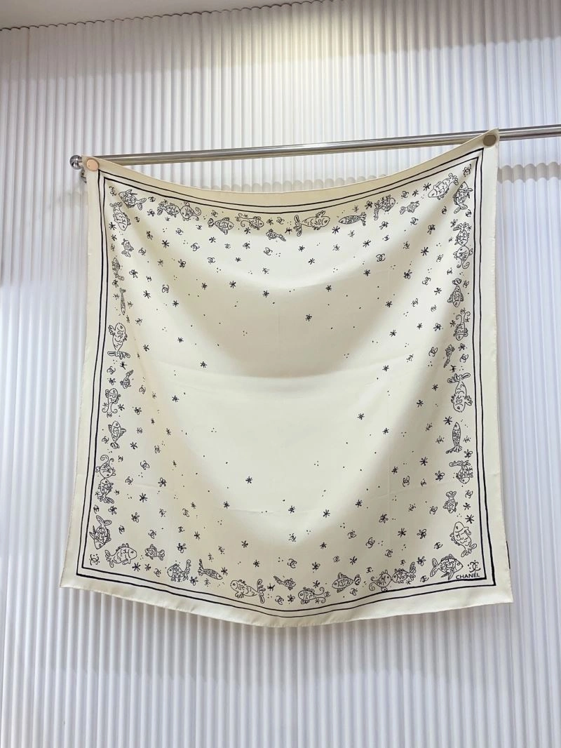 FlexibleFit Chanel Scarf 270823