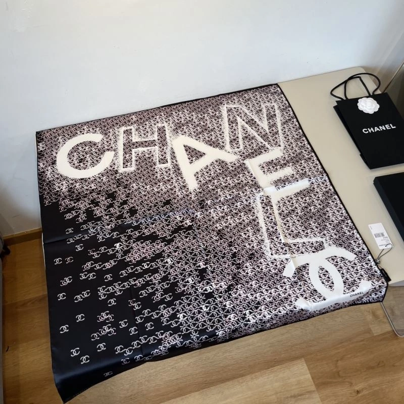 Minimalist Chanel Scarf 270824