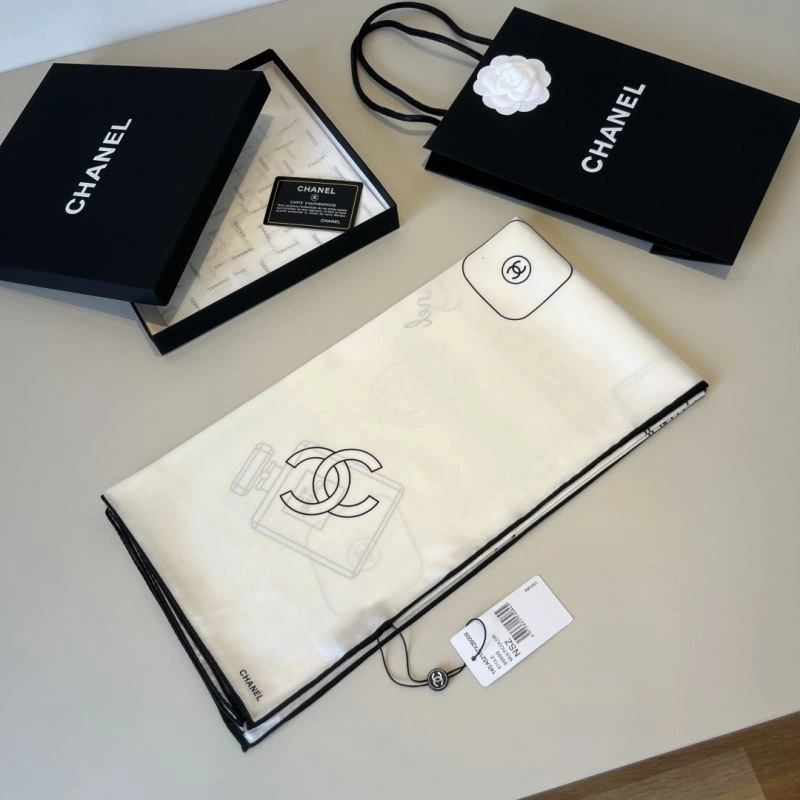 Chanel Scarf ModernLook 270794