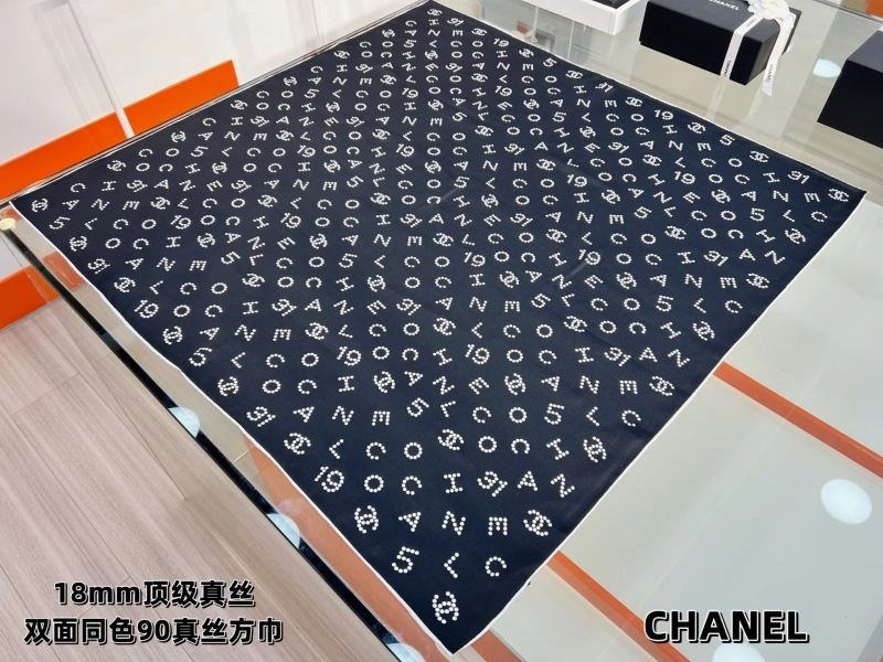 Vibrant Chanel Scarf 271281