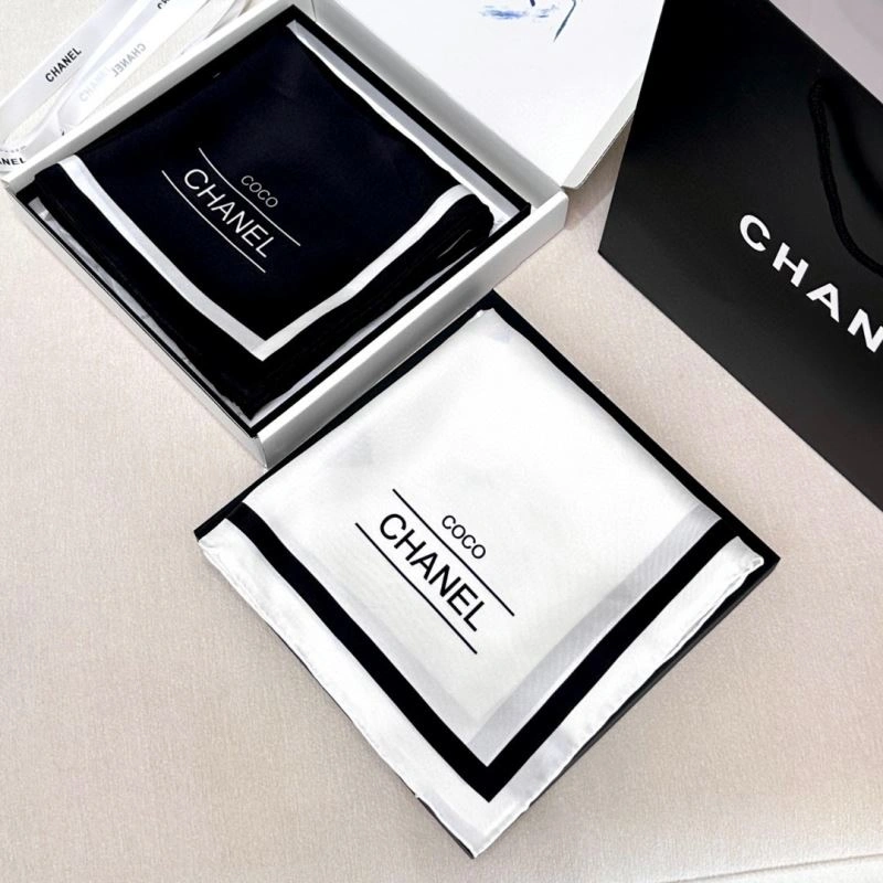 TechFriendly Chanel Scarf 271274