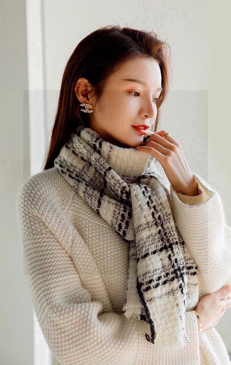 Chanel Scarf Modern 271263