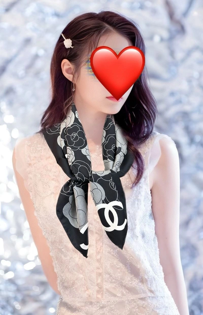 Chanel Scarf Breathable 271205