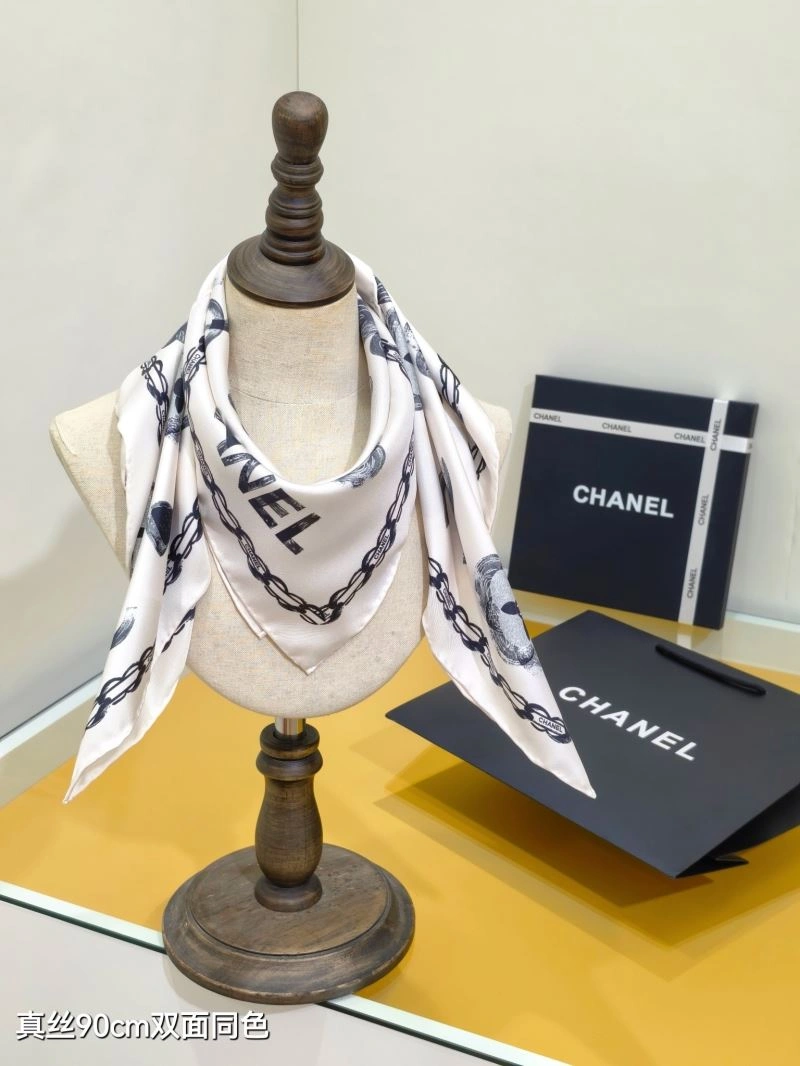 Trendsetting Chanel Scarf 271213