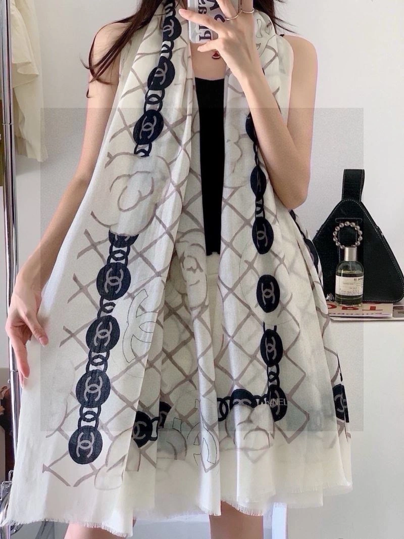 Elegant Chanel Scarf 271210