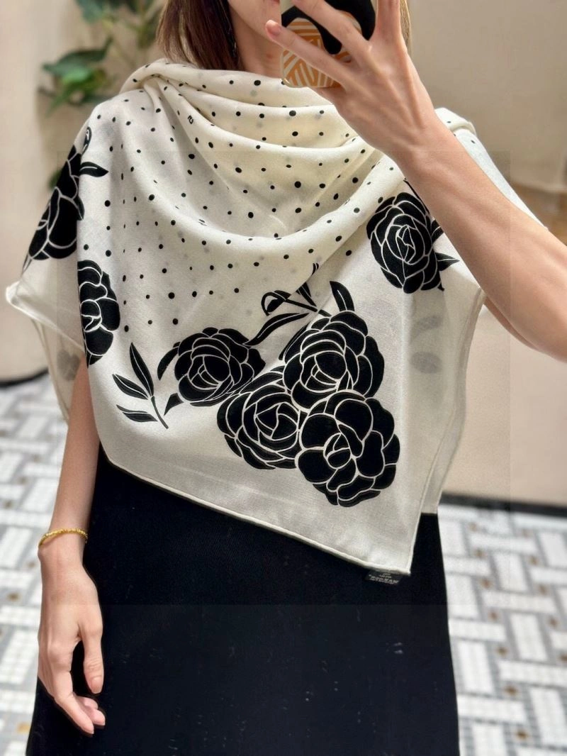 FreshLook Chanel Scarf 271208