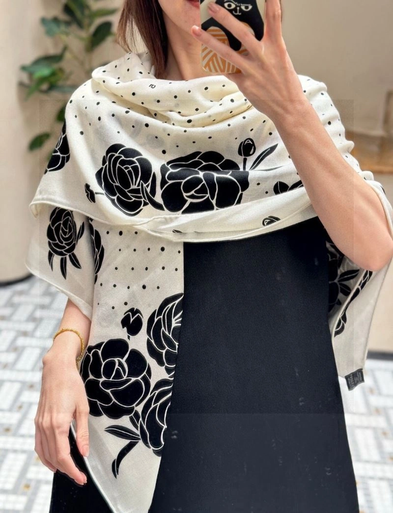 FreshLook Chanel Scarf 271208