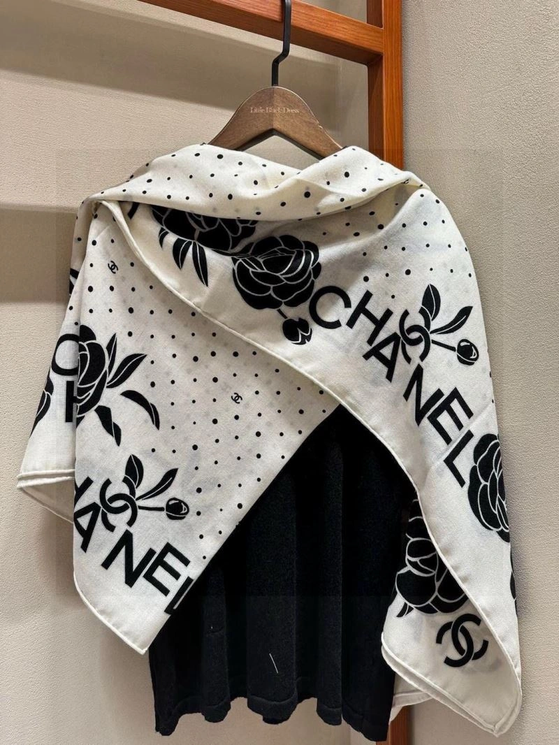 FreshLook Chanel Scarf 271208