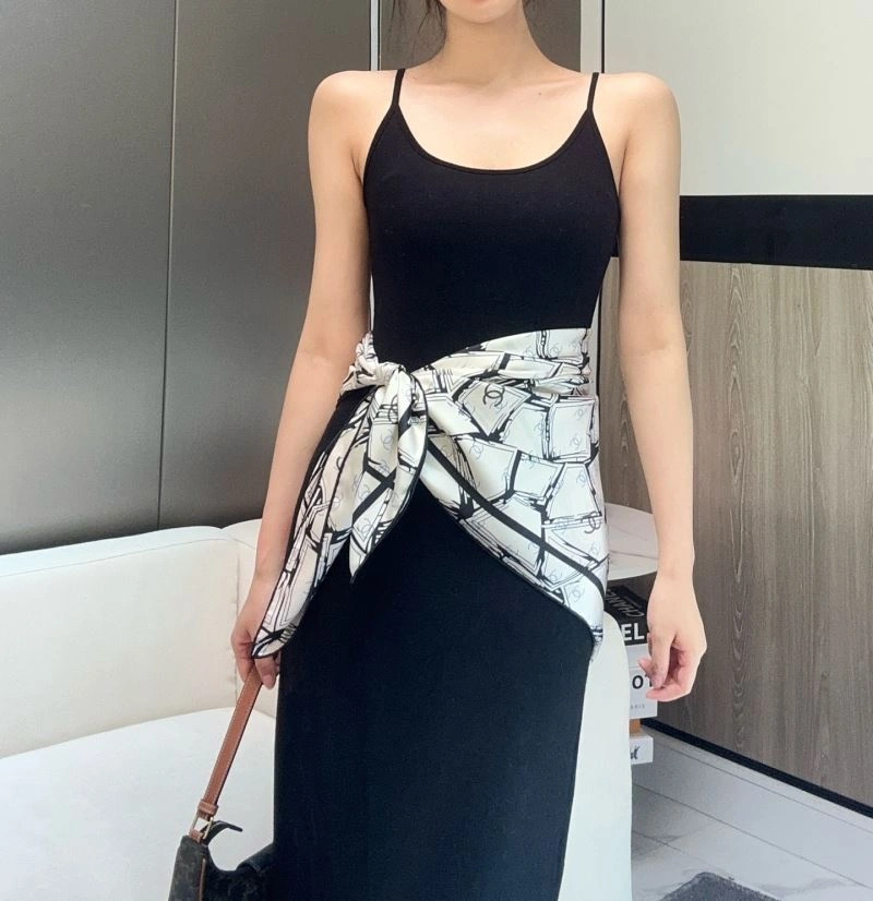 Supportive Chanel Scarf 271206