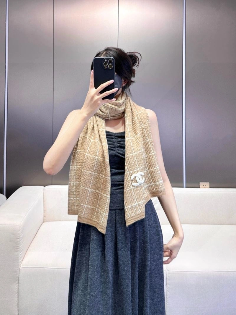 Breathable Chanel Scarf 271200