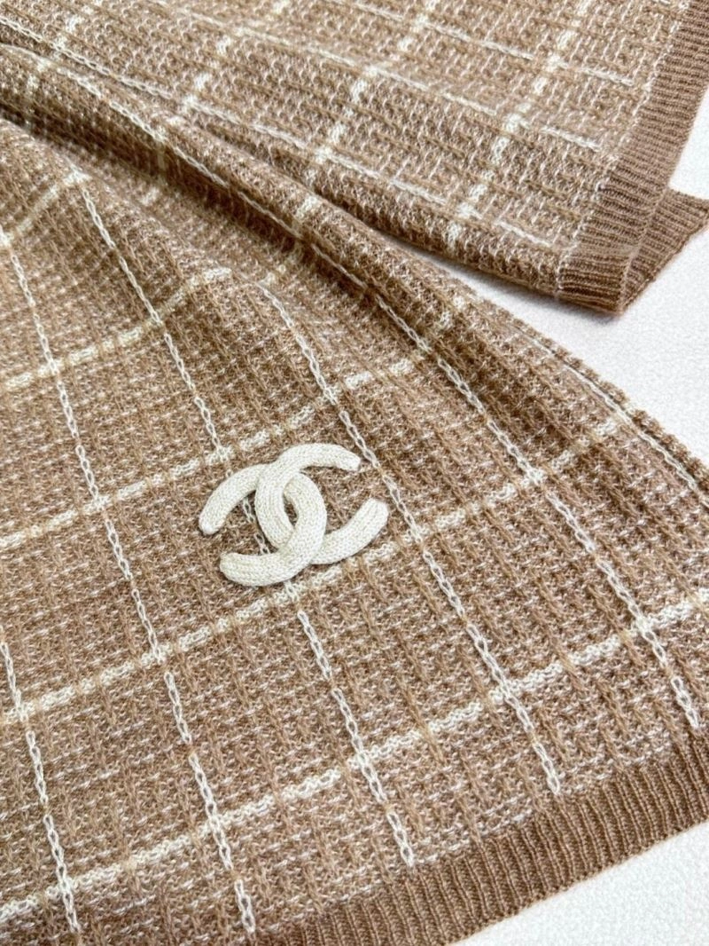 Breathable Chanel Scarf 271200