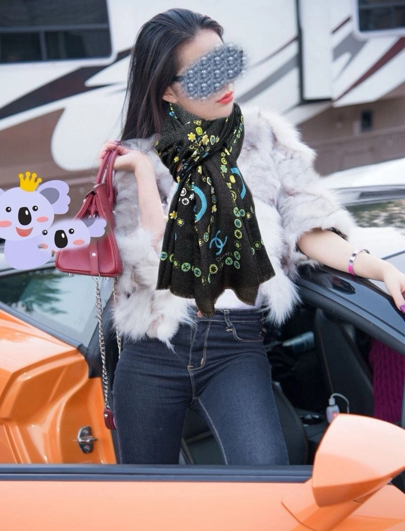 Sporty Chanel Scarf 271183