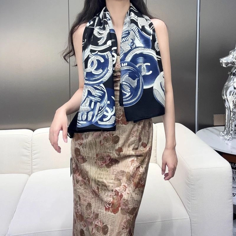 Chanel Scarf Resilient 272000