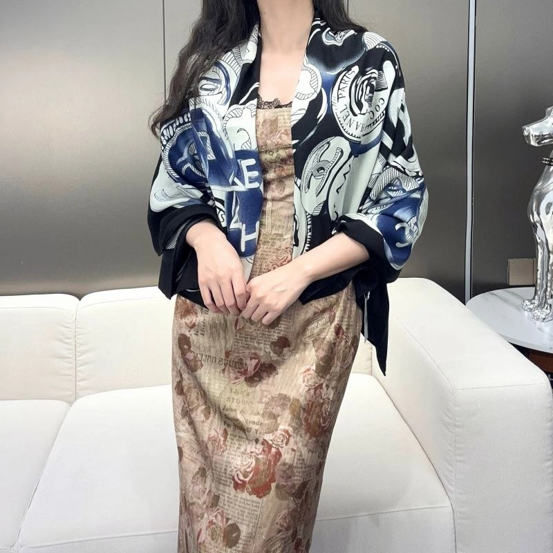 Chanel Scarf Resilient 272000