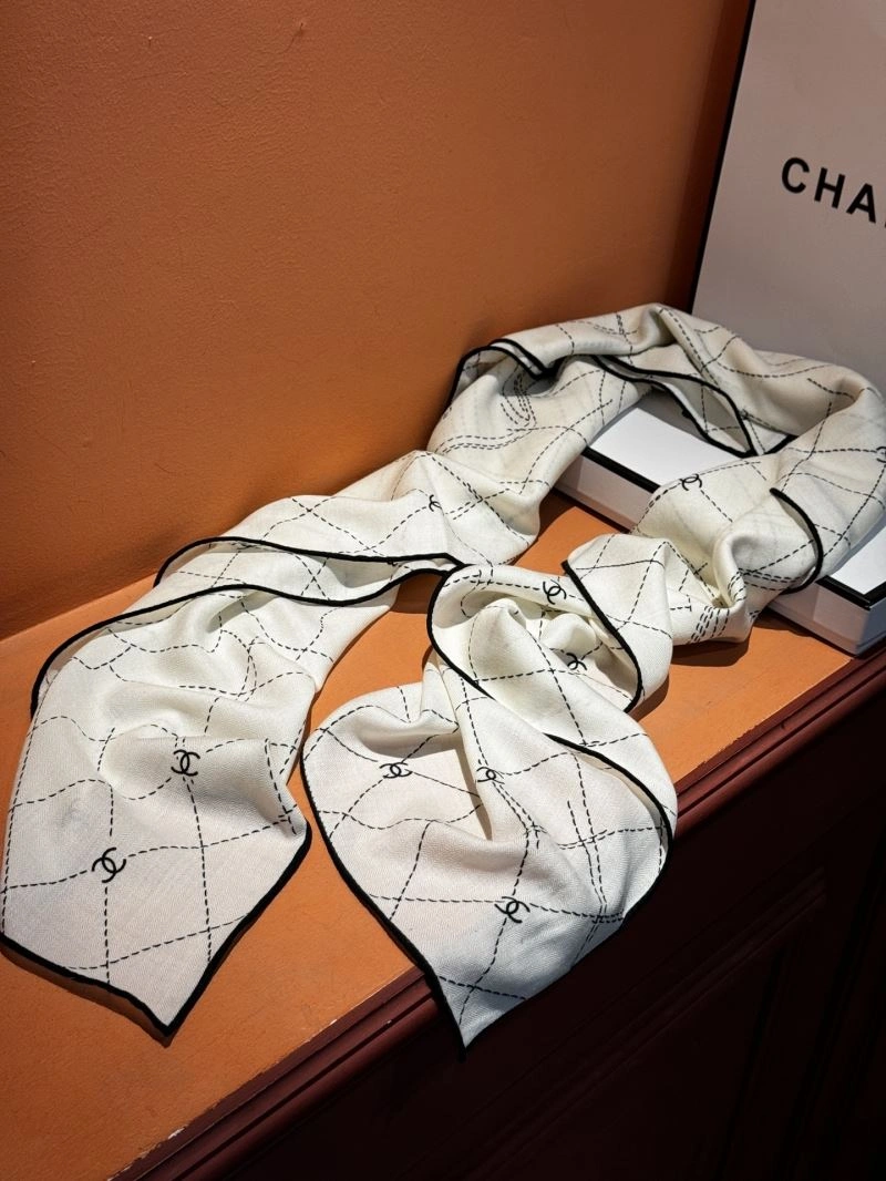Chic Chanel Scarf 272003