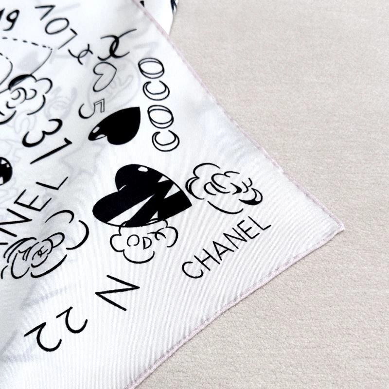 Chanel Scarf Sporty 272009